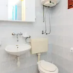 2 Bedroom Stunning In Daire Vir