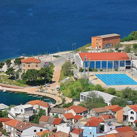 2 Bedroom Stunning In Appartement