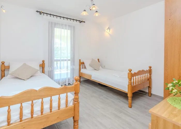 2 Bedroom Amazing In 아파트 비르