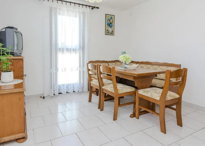 2 Bedroom Amazing In 비르