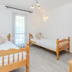 2 Bedroom Amazing In شقة فير