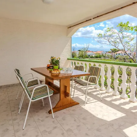 Apartman 2 Bedroom Stunning In
