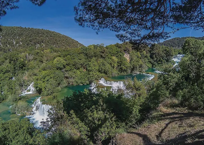 2 Bedroom Amazing In *